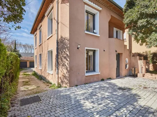 Aix en Provence - Maison de ville avec jardin