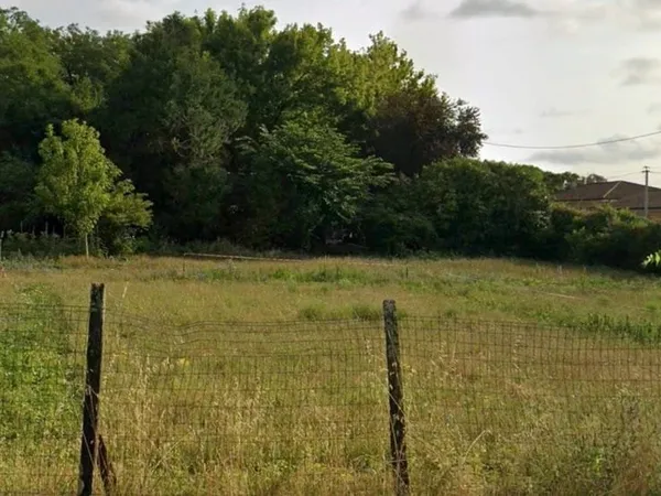 Terrain 360 m²