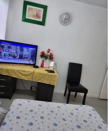 Chambre meublée à louer chez l'habitant
