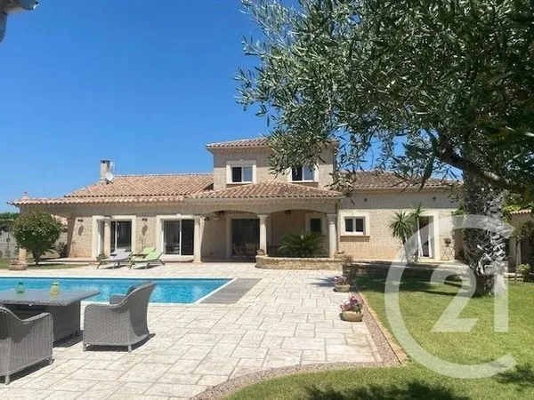 Maison 5 pièces 231 m²