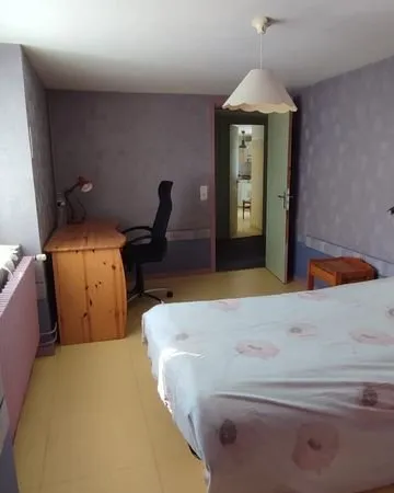 Chambre meublée à louer - Le Mans Centre - Quartier Église du Pré