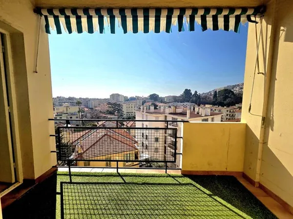 Trois Pièces Nice Nord