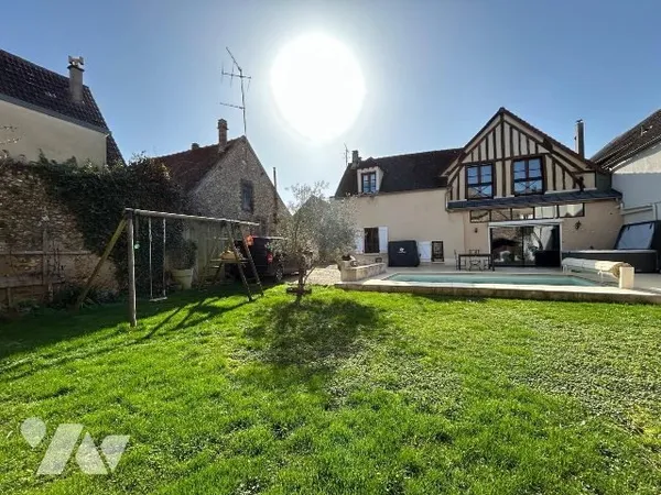 Maison 9 pièces 226 m²