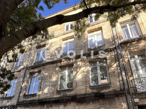 Bureaux 140 m²
