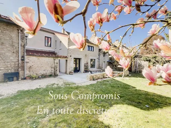 SOUS COMPROMIS - BELLE PROPRIETE ANCIENNE EN PLEIN COEUR DE MILLY LA FORET