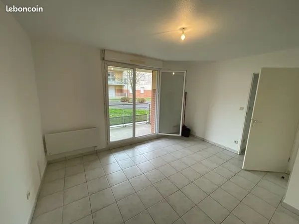 Appartement 1 chambre balcon résidence