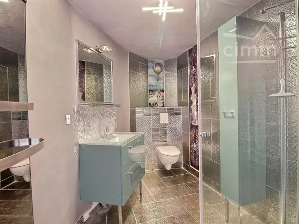 Ensemble troglodytique à Fondettes 231m²
