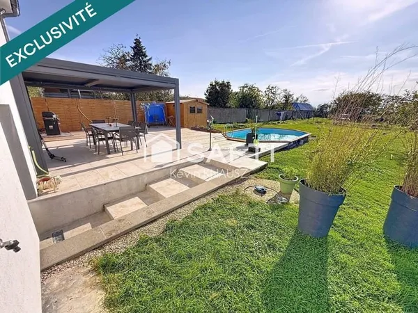 À vendre - Maison familiale rénovée avec piscine, balcon et dépendance - Sainte-Barbe (57640)