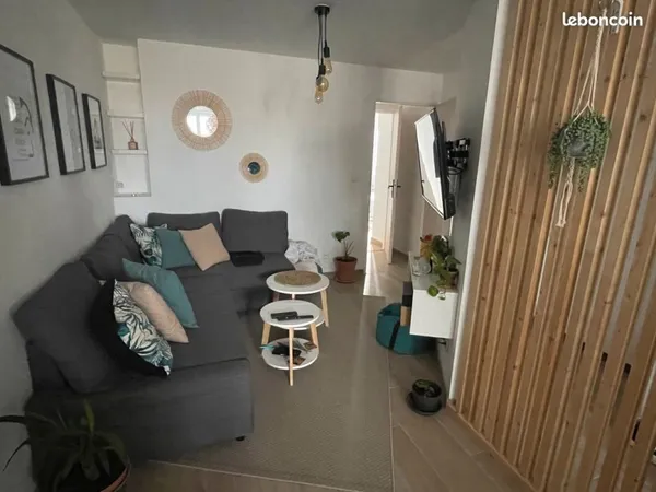 Type 5 loué en colocation Marseille 13005