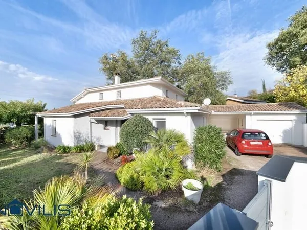 Villa 5 pièces 182 m²