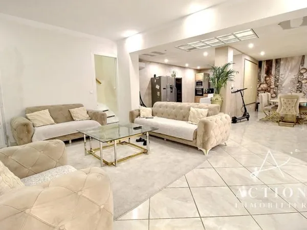 Bien immobilier de rendement Vente Roubaix 6p 157m² 220900€