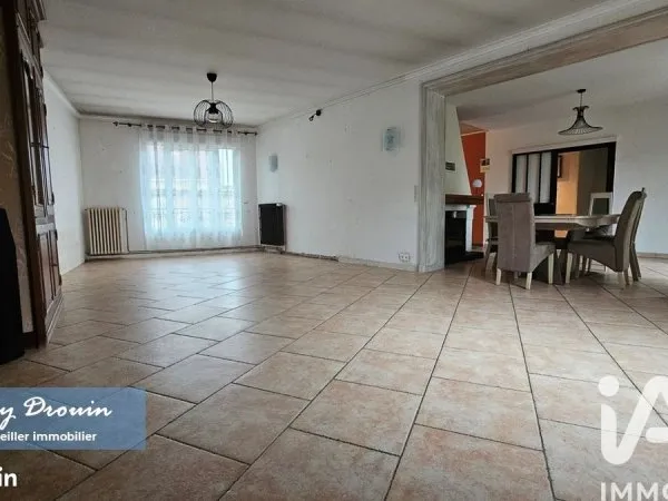 Maison 7 pièces 200 m²