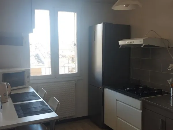 Meublé 2 chambres Uzès