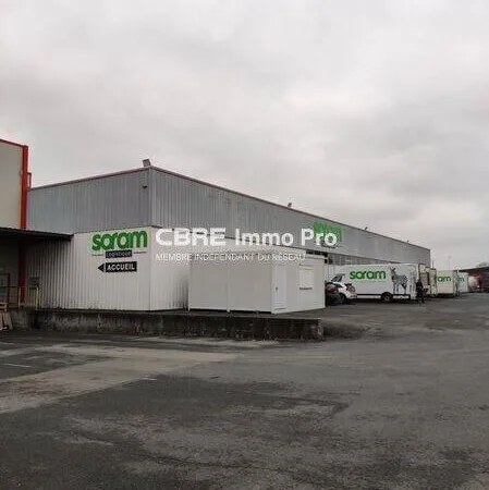Entrepôt 5200 m²