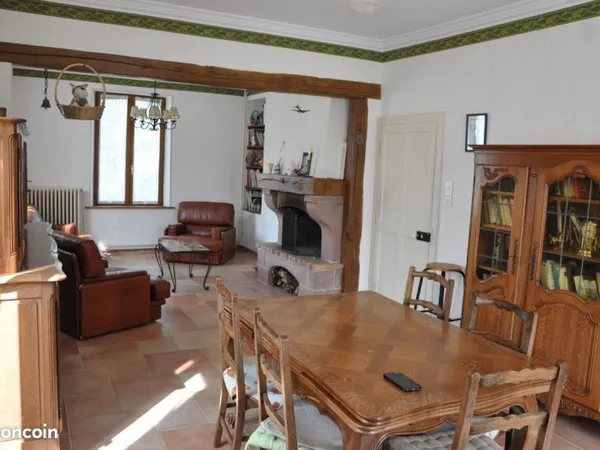 Propriété 10 pièces 222 m²