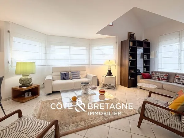 MAISON FAMILIALE A TREVENEUC, PROCHE DE LA MER | Réf : 20261