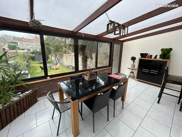 Maison 100 m2 jardin garage
