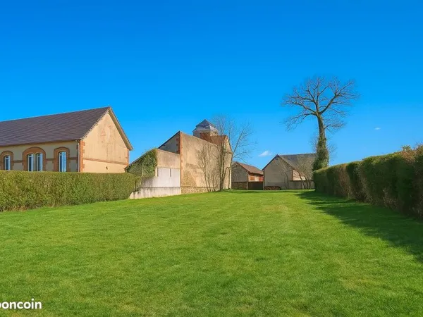 Terrain 1618 m² LE THEIL