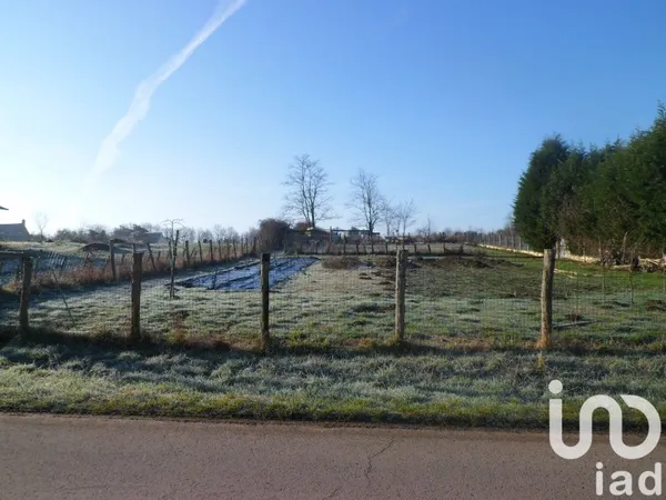 Terrain 832 m²