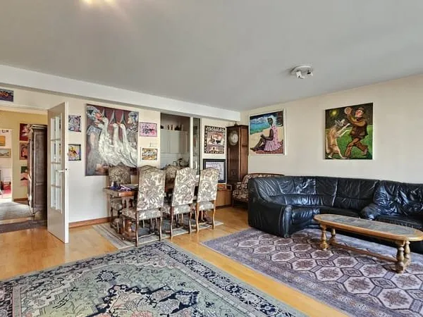 BEL APPARTEMENT DE 84 M² SITUE A DEUX PAS DE LA BRECHE