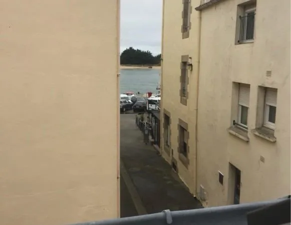 À louer à l'année maison individuelle