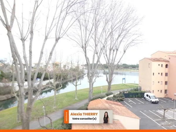 Richelieu. Appartement 2 pièces cabine