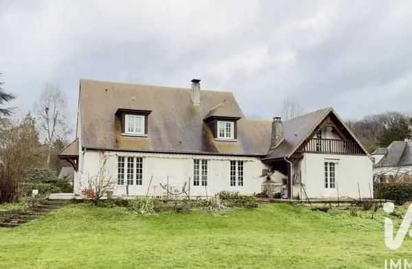 Maison 7 pièces 235 m²