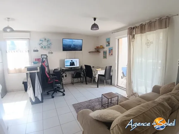 APPARTEMENT T2 + 2 PARKINGS + JARDIN