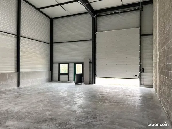 Local commercial 200m²