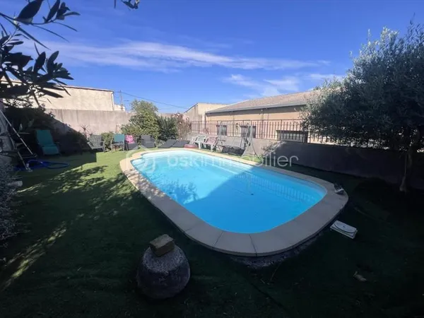 Maison de caractère de 229 m² + 70m² de bureaux pour grande famille ou investissement locatif