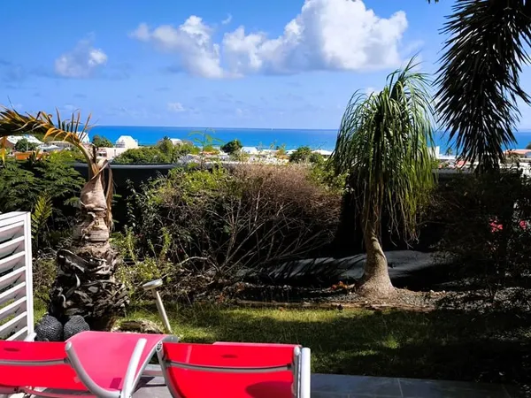 Beau studio vue mer dans petite résidence calme et ventilée