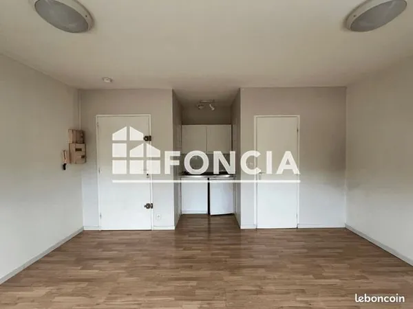 Studio 1 pièce 20 m²