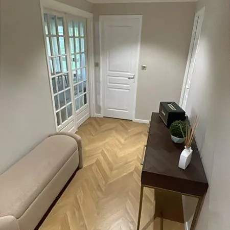 Beau F4 Vélizy « quartier la mairie »