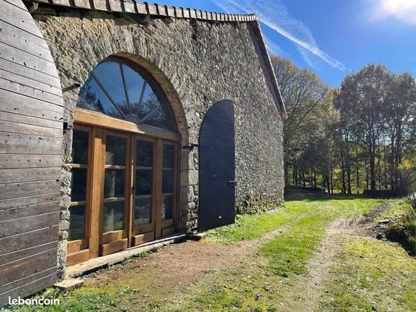 Ensemble en pierre de caractère - cadre nature et calme