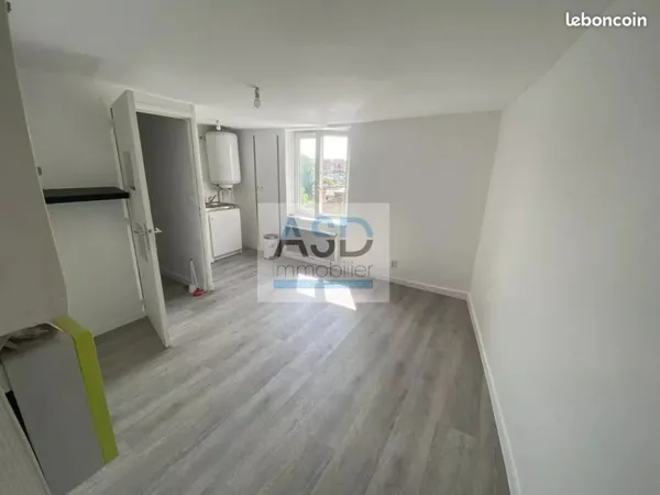 Studio 1 pièce 18 m²