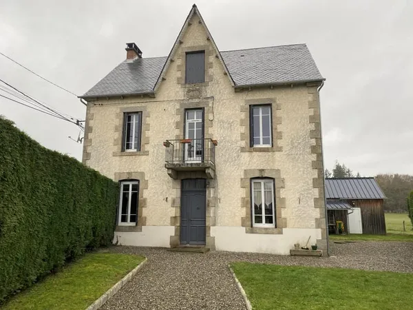 JOLIE MAISON 3 CHAMBRES + 1 BUREAU AVEC JARDIN