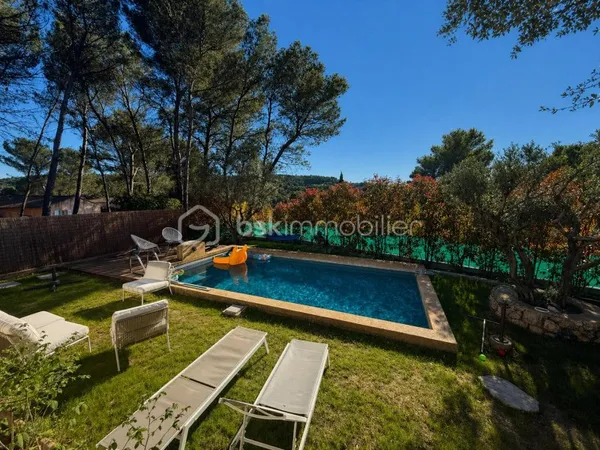 Maison 5 pièces 160 m²