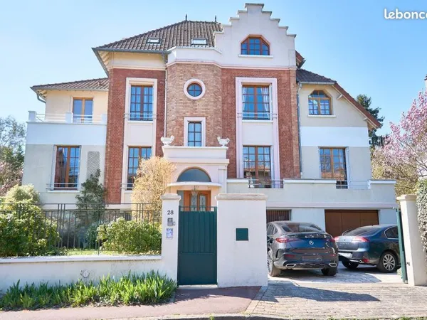 Maison 9 pièces 300 m2