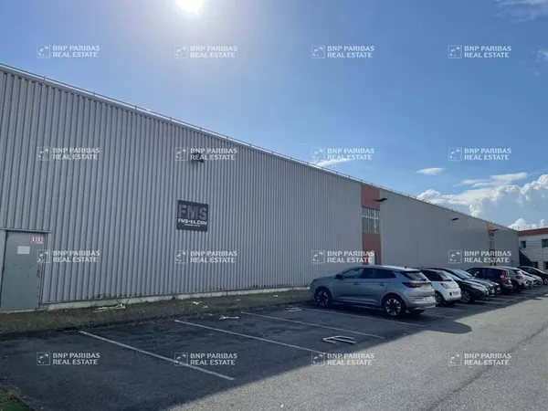 Local d'activité 2994 m²