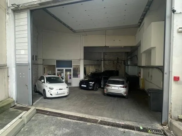 Local d'activité 2192 m²
