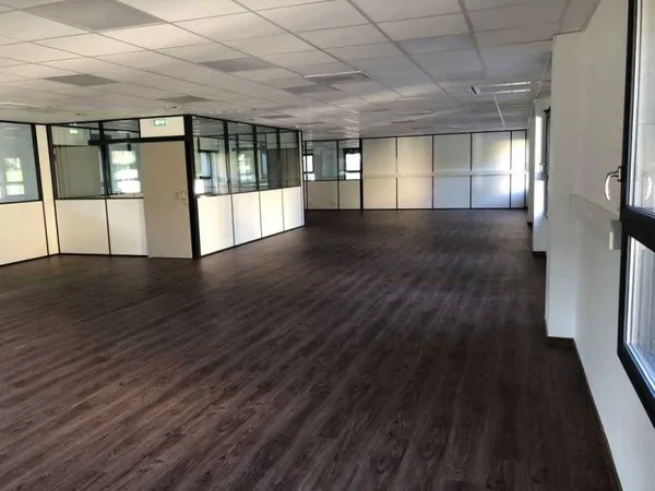 Bureaux 660 m²