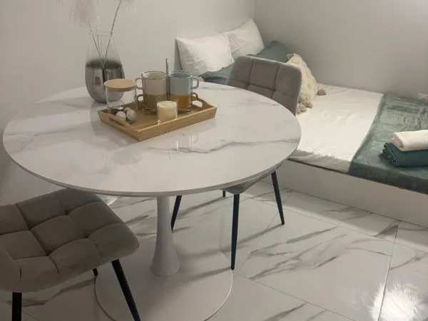 “Joli studio meublé 20m² + parking sécurisé - Tram 3 -
