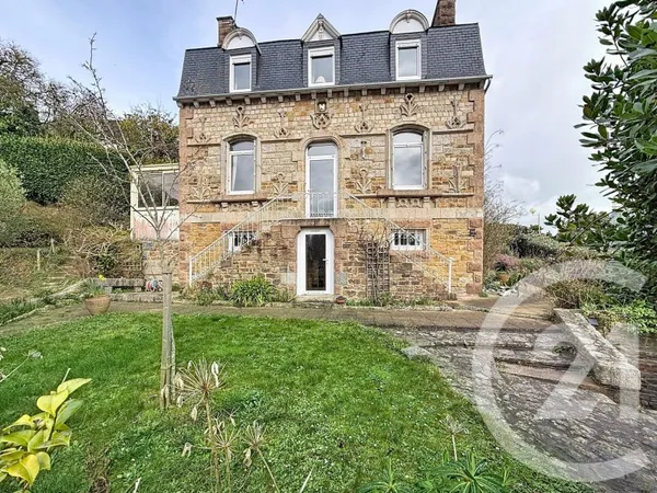 Maison 7 pièces 150 m²