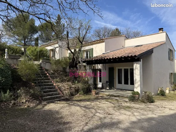 Maison 7 pièces 153 m²