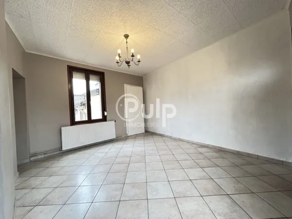 Maison semi individuelle 2 chambres à HOUDAIN