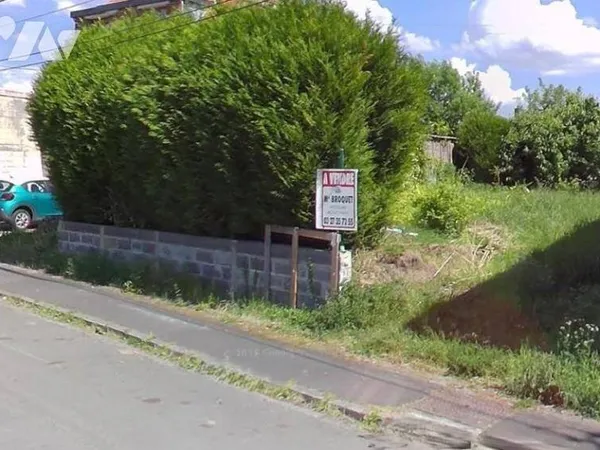 Terrain 476 m²