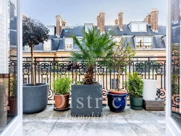 Appartement 7 pièces 209 m²