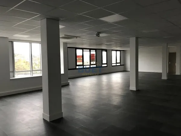 Bureaux à louer 214 m2 Besançon Nord 25480