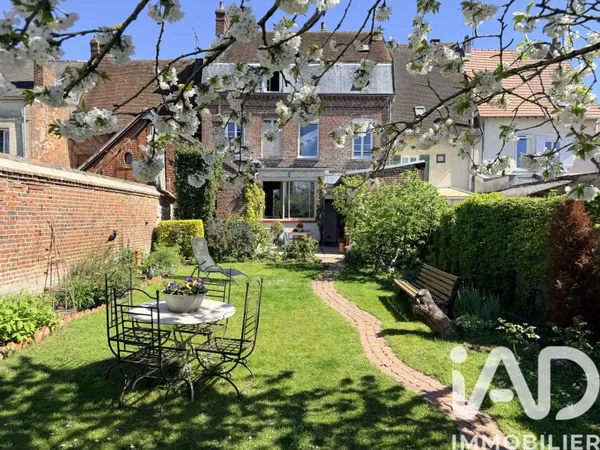Maison 12 pièces 175 m²