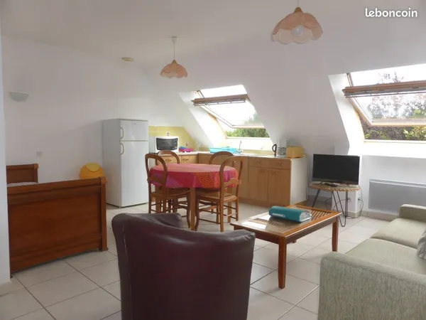 LOCATION POUR ETUDIANT UCO d'un superbe STUDIO meublé de 40 m², à ARRADON